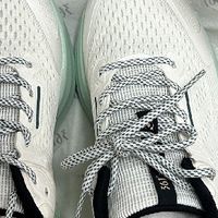 跑步的正确打开方式：选对跑鞋，让每一步都轻盈自在