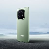 iQOO 15首发史上功耗最低的2K屏 产品经理：可能是未来几年最好的屏幕