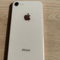 iPhone 8六年生存实录：轻量对抗厚重