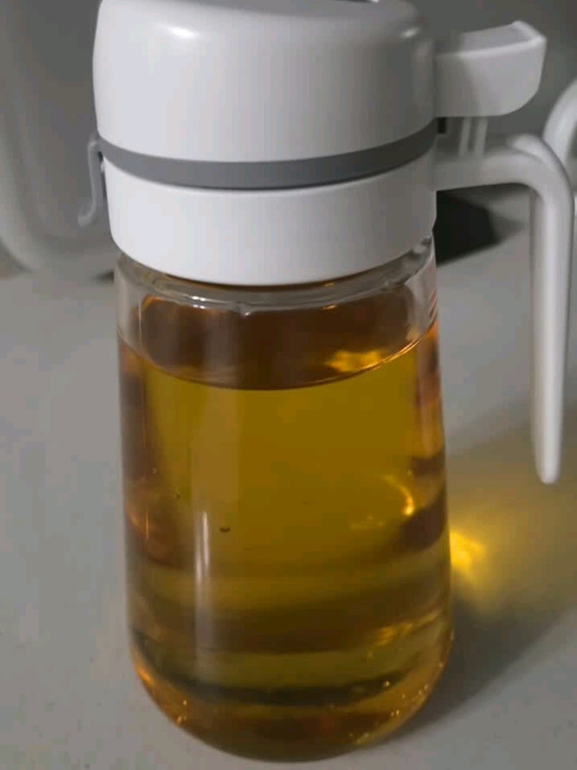 厨房好物！太力自动开合油壶太好用了