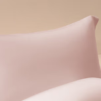 60 支精梳棉枕套实测 3 个月：敏感肌不泛红，水洗 10 次还像新的