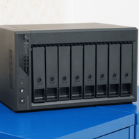 3799 元的 8核8 盘位 ZFS AI NAS，QNAP Qu805重新定义性价比
