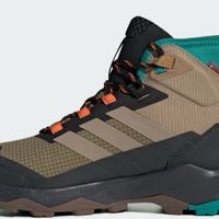 adidas Terrex Skychaser AX5：冬季探险的“全能铠甲”