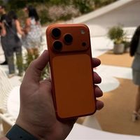 首发抢到赚到 第一批iPhone 17系列加价卖