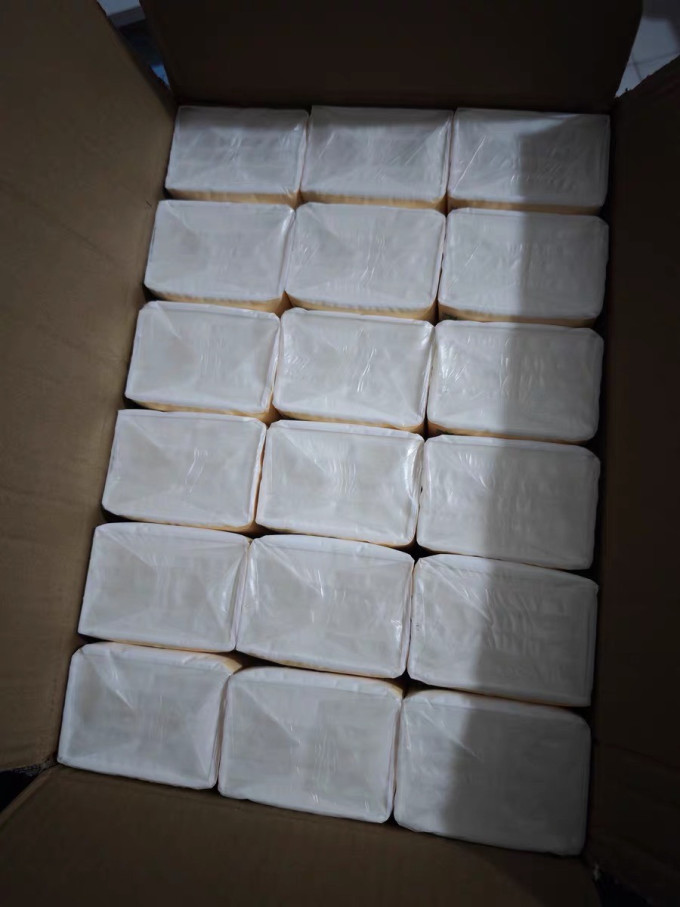 洁柔纸品湿巾