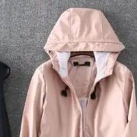 冲锋衣哪个牌子好？十款热门冲锋衣推荐，登山、远足和通勤最优解