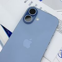 虚拟与现实的边界：iPhone 17 的哲学迷思