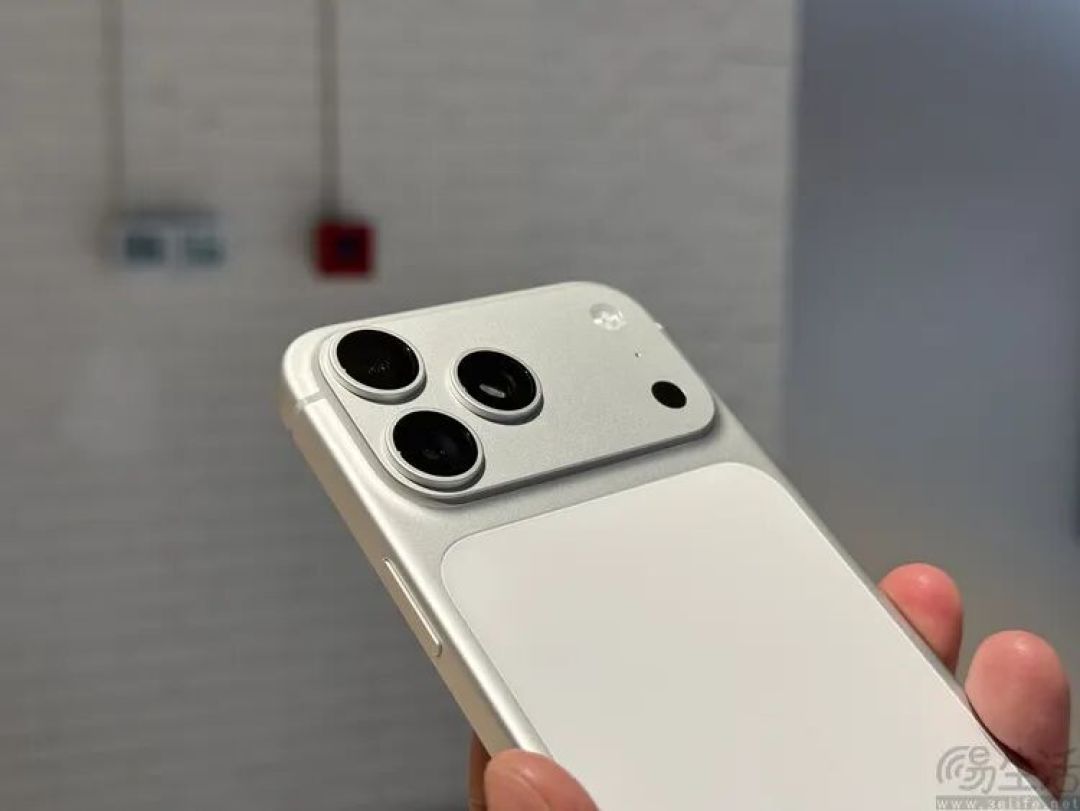iPhone 17全系抢先上手，还和苹果聊了产品设计