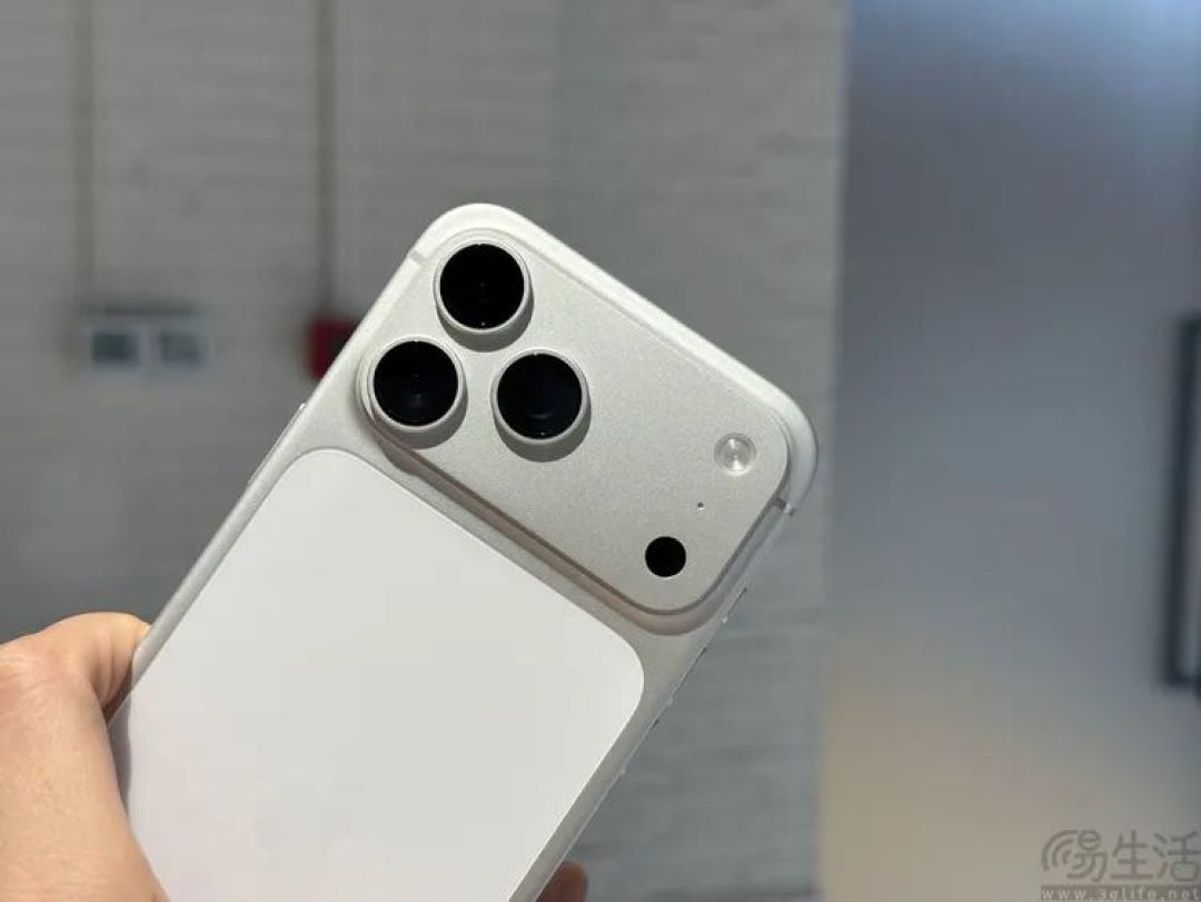 iPhone 17全系抢先上手，还和苹果聊了产品设计