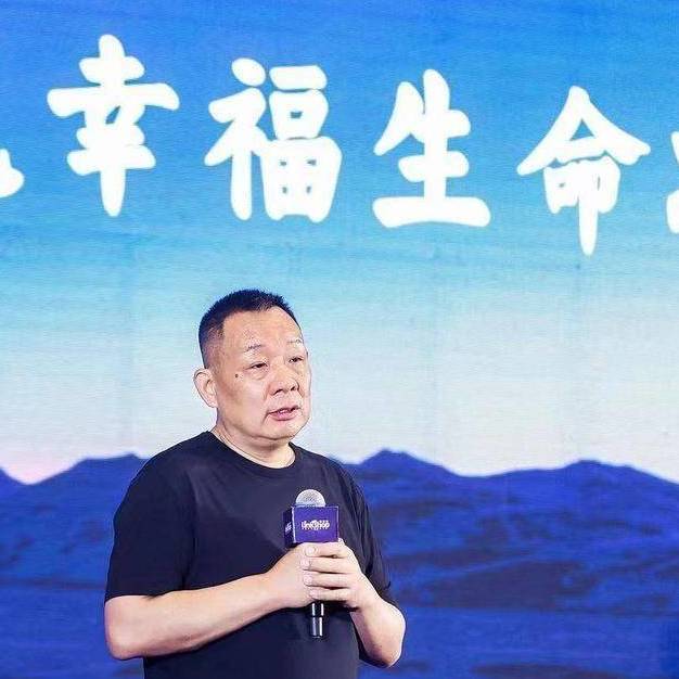 力挺西贝后，胖东来老板又“翻车”了，这次是点评电影731