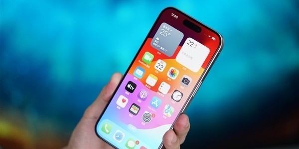 iPhone 17 Pro贵了1000元 库克表态：跟美国关税完全无关