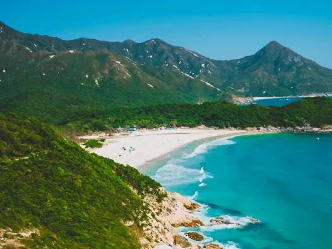 香港麦理浩径二段徒步攻略:打卡全球最佳山海线,火山岩奇观与玻璃海惊艳新手必达