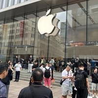 华为三旗舰突降2000元截击iPhone 17，折叠屏与影像技术掀高端对决