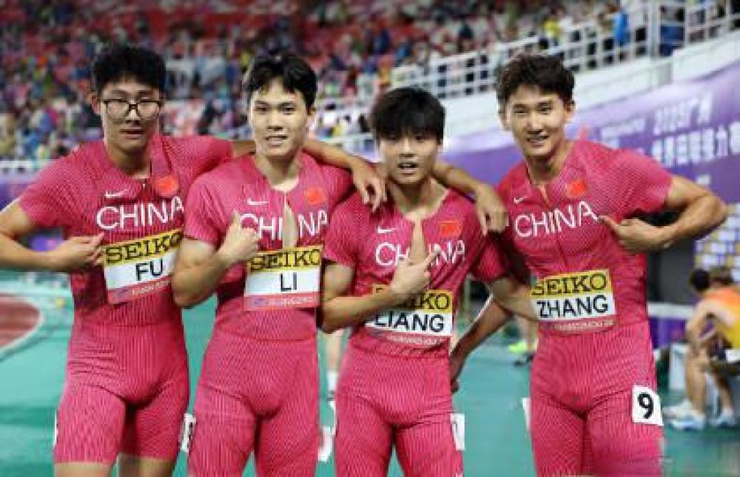 中国男子4x400米接力创历史！雨中逆袭破纪录首获世锦赛正赛资格