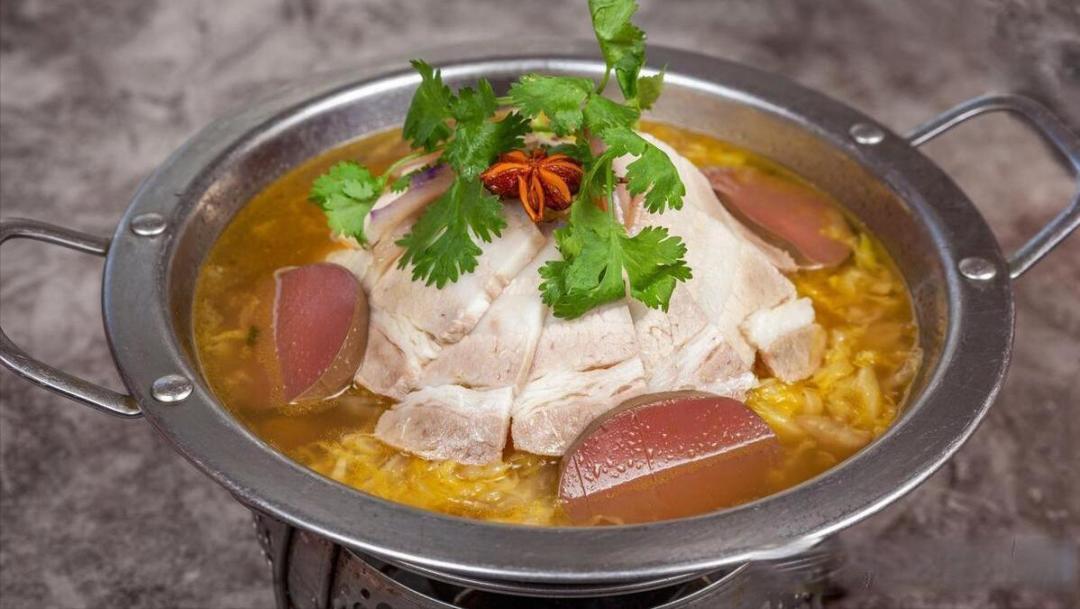东北味觉江湖:锅包肉领衔黑土地征服南北的美食密码