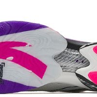 国产与海外运动品牌的“缘”与“争”