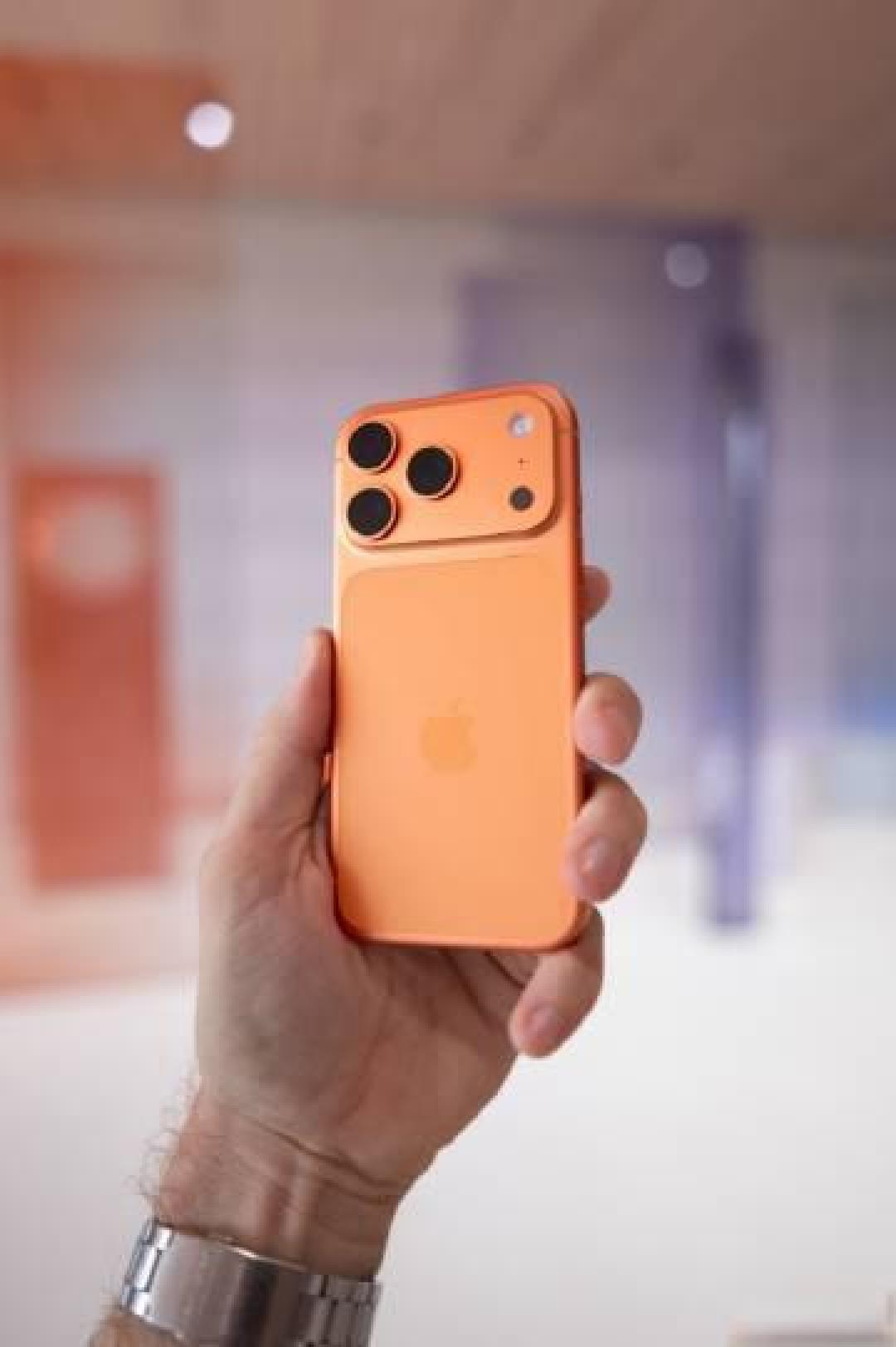 工业美学新标杆:iPhone 17 Pro红杉森林深度实测,从影像重构到散热革新的进化之旅