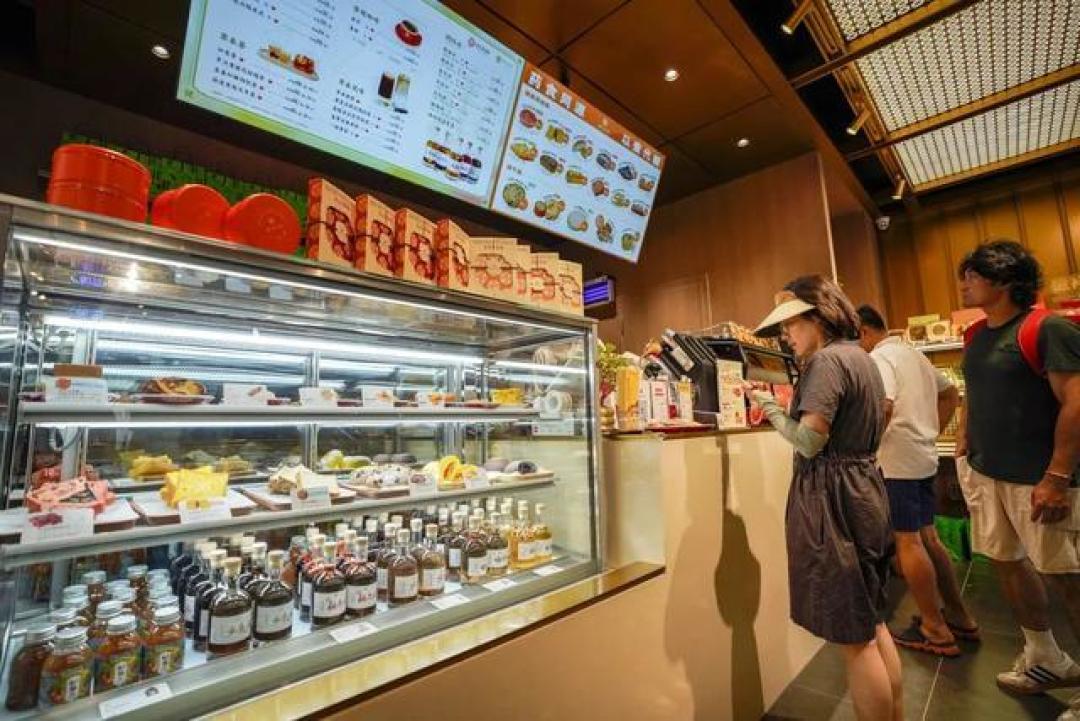 同仁堂破圈潮饮:古方新解让百年药香飘入Z世代养生局