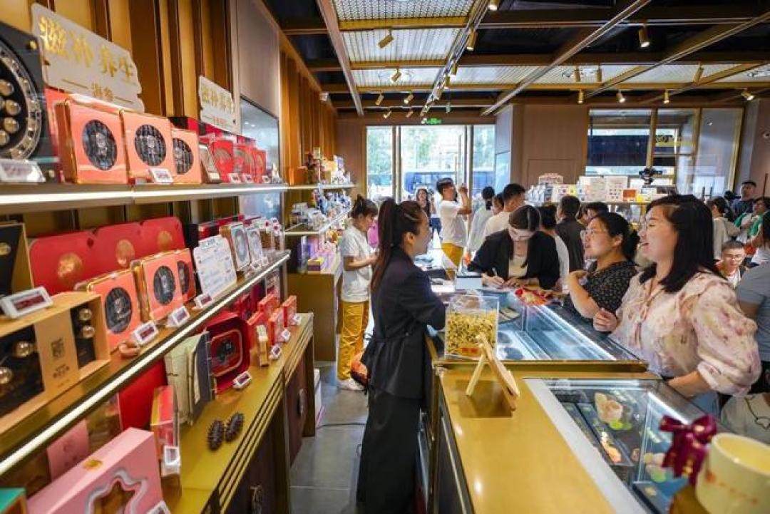 同仁堂破圈潮饮:古方新解让百年药香飘入Z世代养生局