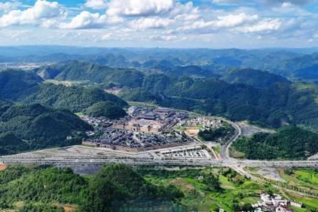 银幕流量变文旅留量：解码影视与旅行的双向奔赴新路径