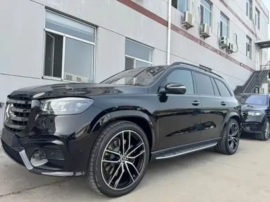 2024款奔驰GLS580现车到港 售179万元配置曝光