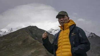 烟花灼痛雪山，馒头温润人心：什么才是山野真正的“盛宴”？