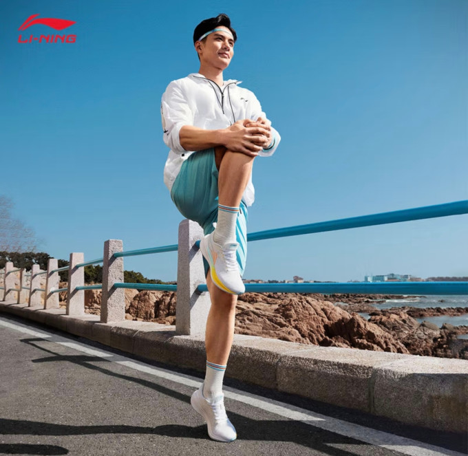 李宁跑鞋