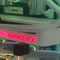 纯白信仰杀疯了！14600KF+RTX5070Ti 2K游戏稳破260帧