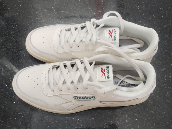 七年级军训用小白鞋，选到锐步Court Advance 意外好穿+好打理