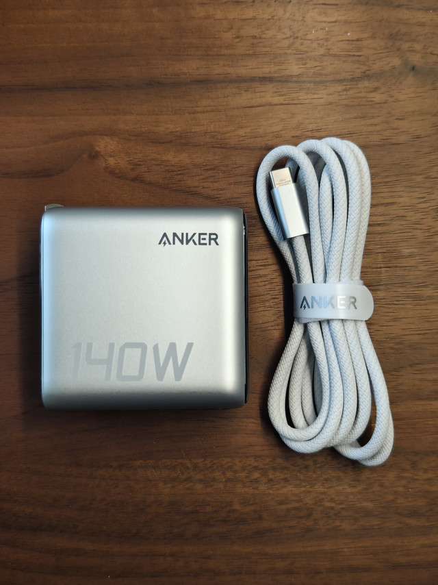 Anker安克140W充电头带屏显的，真香！