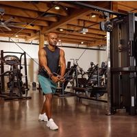 Precor必确Resolute™多站位多功能训练设备，专业力量训练之选