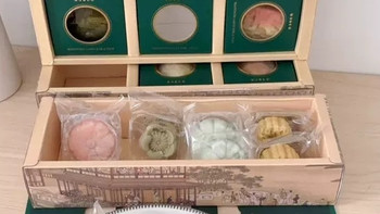 悠享时月饼礼盒：中秋送礼佳选