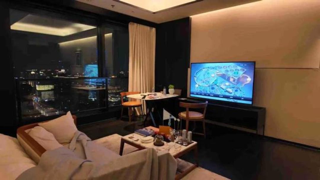 国庆宅家or酒店躺平指南:不挤景点也能玩出松弛感