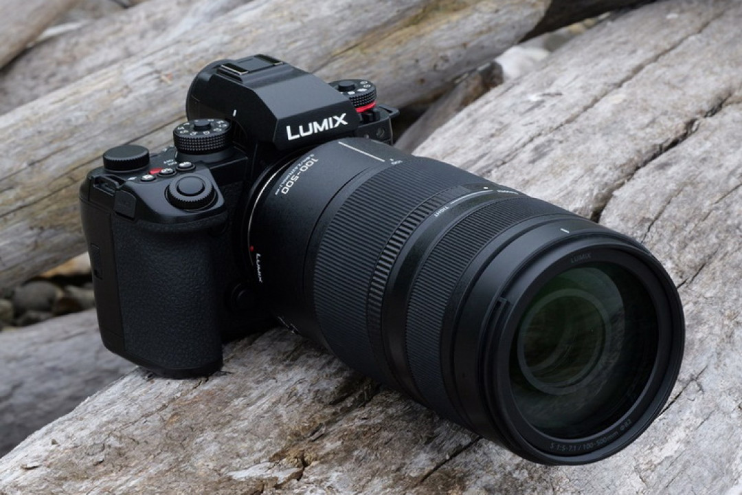 Panasonic-Lumix-S-100-500mm-f5-7.1-O.I.S.-lens-for-Leica-L-Mount-3.jpg