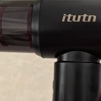 车载吸尘器，高效清洁车内灰尘