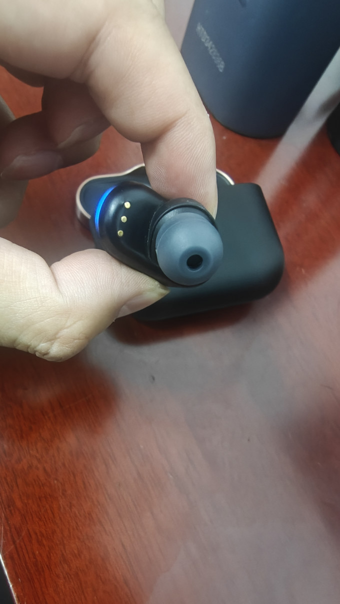 索尼蓝牙耳机