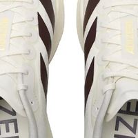 adizero Evo SL M：轻便透气跑鞋