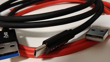 一加13传输速度8倍的差距--原装数据线与USB3.1数据线
