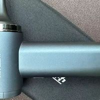 小巧吸尘器，清洁车内缝隙的高手！