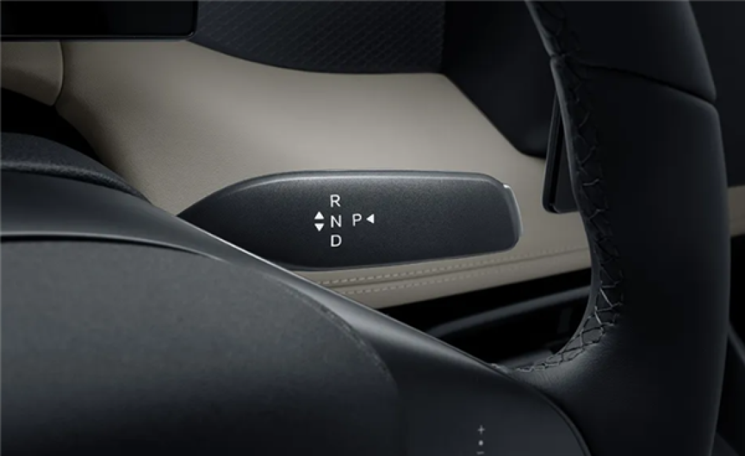 比亚迪再发王炸!2026款秦Plus EV/DM-i新车型上市:6.98万起