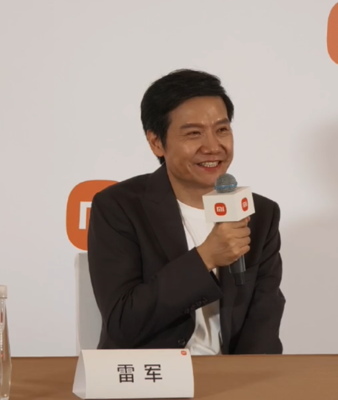 雷军谈汽车发展:合作共促国产智能出行未来