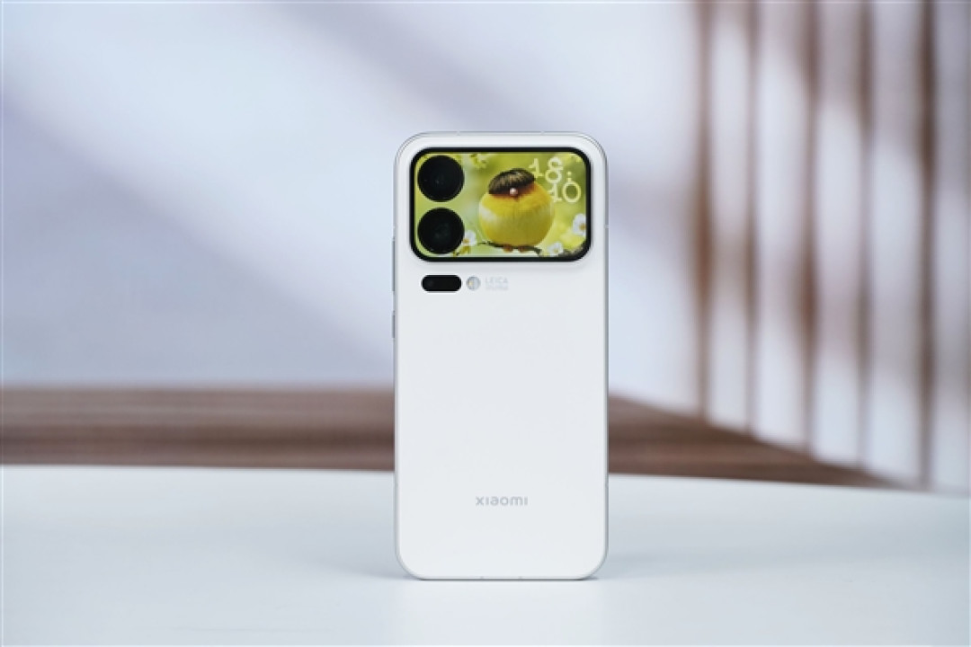 多一块屏对标iPhone 17 Pro Max!小米17 Pro Max图赏