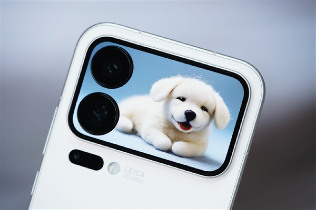 多一块屏对标iPhone 17 Pro Max!小米17 Pro Max图赏