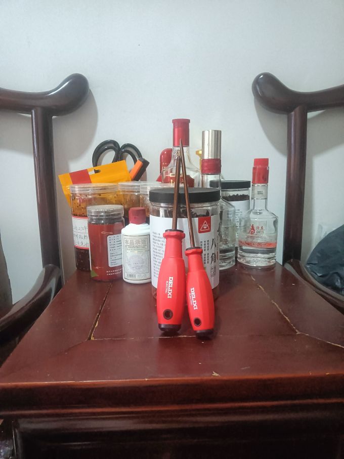 德力西螺丝刀