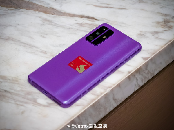 地表最强旗舰移动平台，现已正式诞生。它，就是第五代骁龙 8 至尊版 / Snapdragon 8 Elite Gen 5。在 9 月 24 日举行的 2025 骁龙峰会上，高通正式发布了全新的骁龙 8