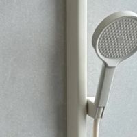 花洒建议买哪种材质？淋浴花洒选购指南，学会这几点不踩坑！