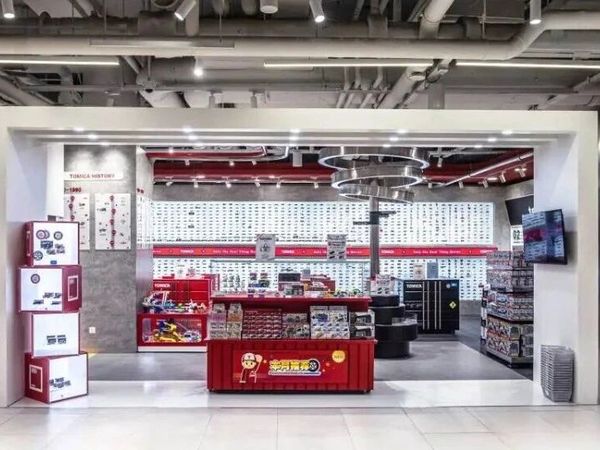 华北首家！小车收藏天花板！ 2000辆小车墙，IP玩具宝藏地，玩具反斗城走起
