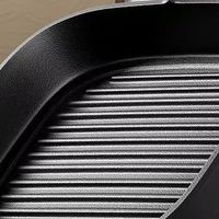 佐优家铸铁牛排煎锅：无涂层健康的烹饪新体验