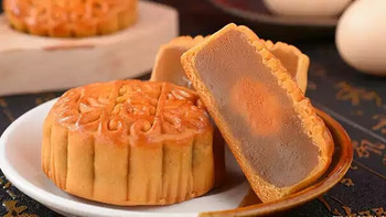 中秋尝鲜必入！稻香村白莲蓉蛋黄月饼：老广味超正