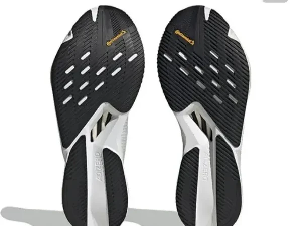 Adidas波士顿12 vs 波士顿13：谁才是你的选择？？？